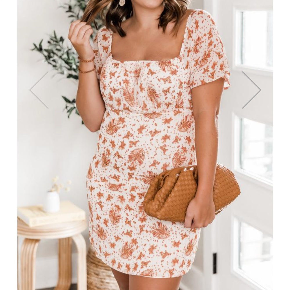 WILD FLOWER LOVE FLORAL RUCHED CREAM DRESS